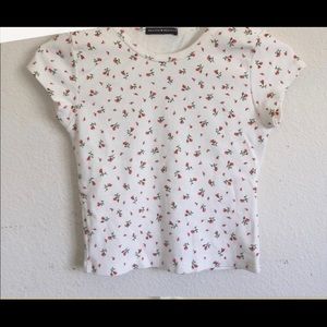 brandy melville ashlyn floral top ❤️
